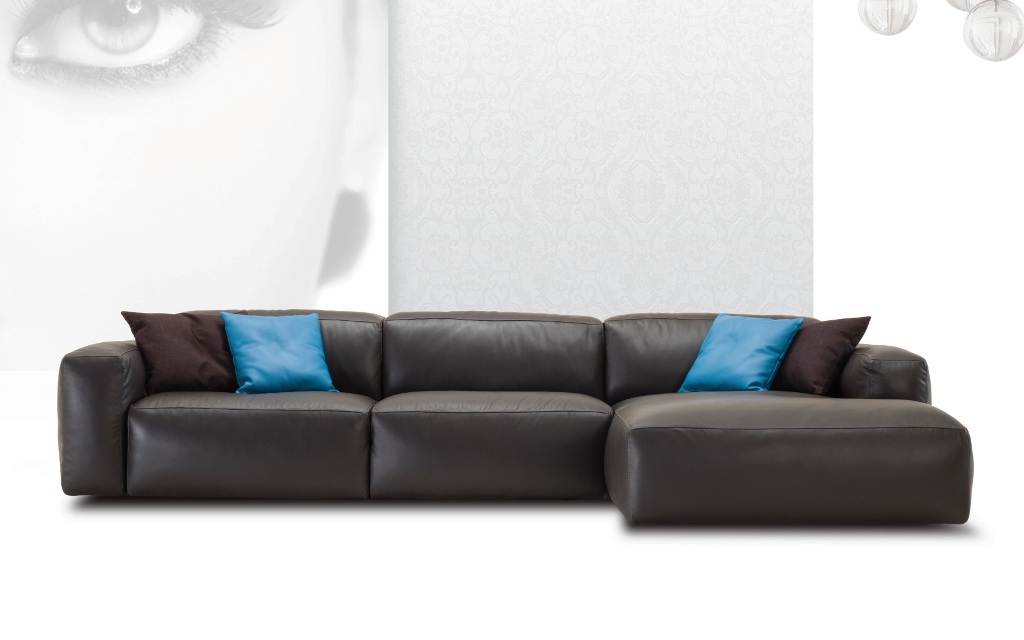 Комплект мягкой мебели PIUMA - фабрика Nicoline. Диван, диван угловой, кресло.