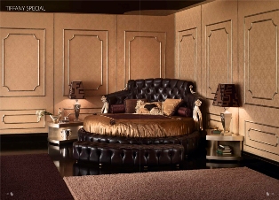 Итальянская мебель для спальни от Paolo Lucchetta. Кровать Tiffany Special