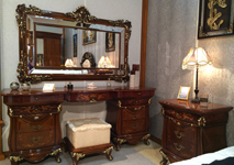Туалетный столик с зеркалом и пуфик  «Леонардо»